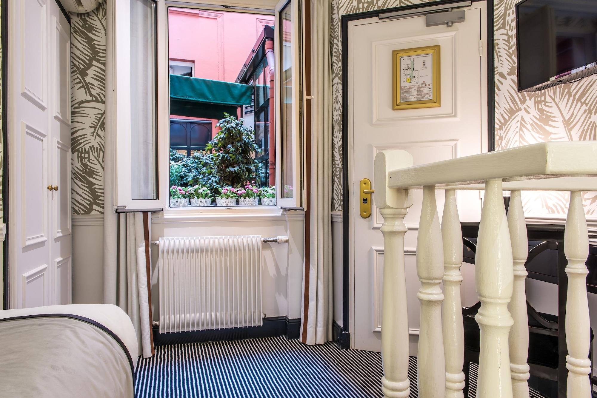 Hotel Jardin Le Brea Paris Bagian luar foto