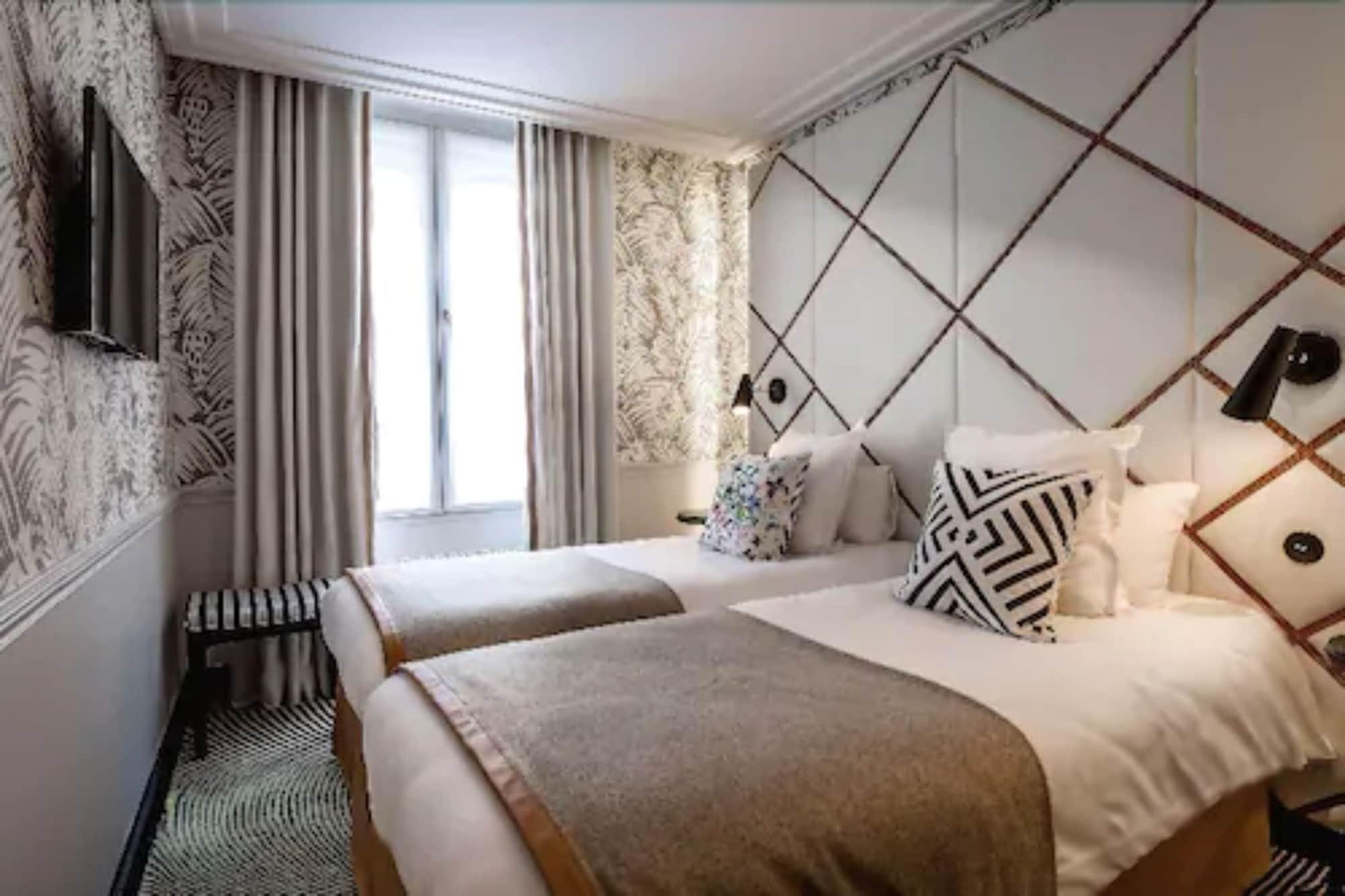 Hotel Jardin Le Brea Paris Bagian luar foto
