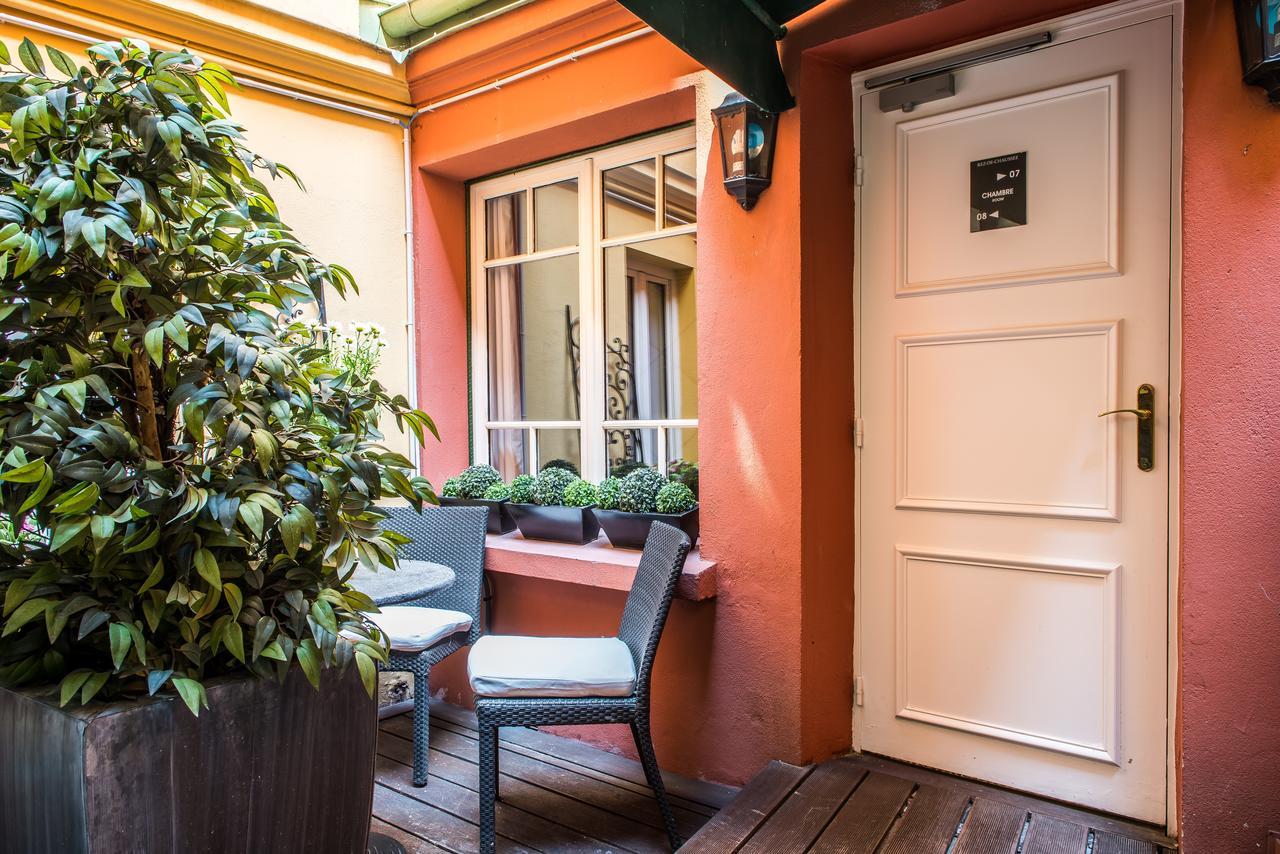 Hotel Jardin Le Brea Paris Bagian luar foto